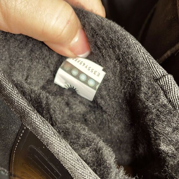 UGG CLASSIC mini Side LOGO Boots - Picture 6 of 6